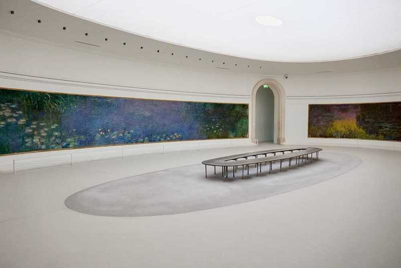 L'Orangerie museum room